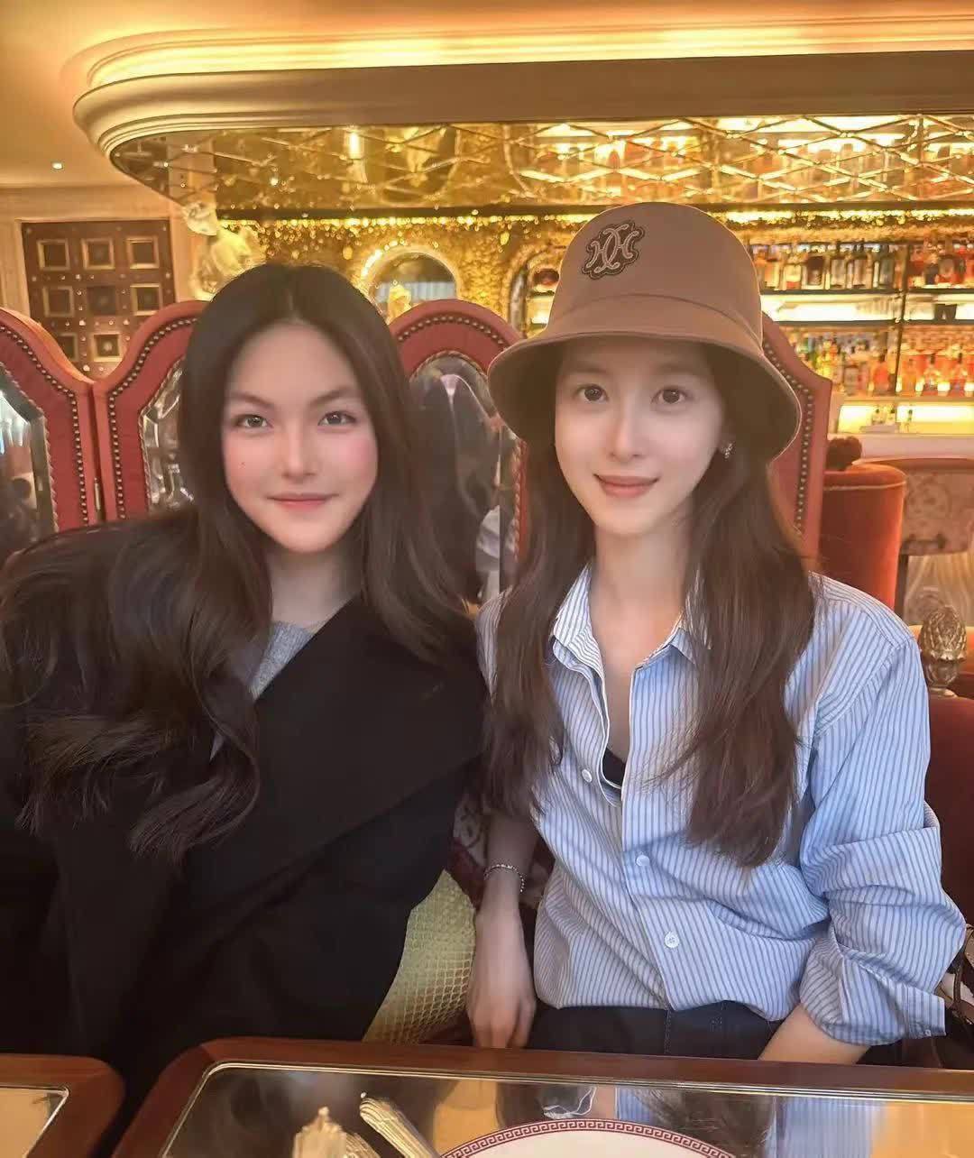 《大奉打更人》中许七安为何与叔婶同住?他的父母又在何处?