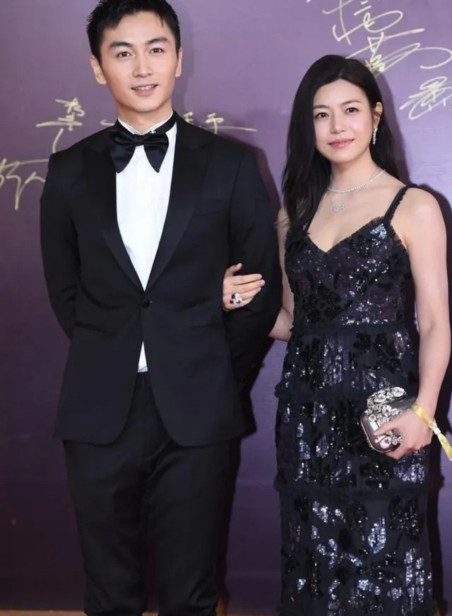 扎克伯格为华裔妻庆生,40岁三娃妈圆公主梦,却被丈夫晒“丑照”