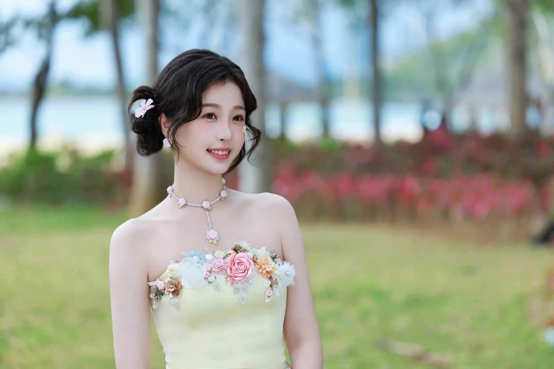 许晴的脸怎么了?52岁美如少女,没有一丝皱纹肤若凝脂却不自然!