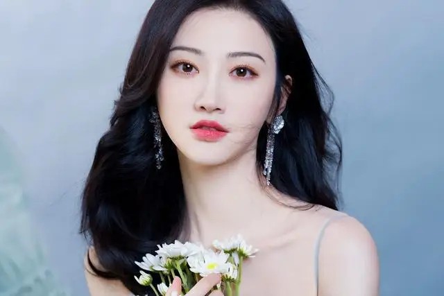 动作悬疑片《会计刺客2》开启预售 本·阿弗莱克乔恩·伯恩瑟尔兄弟并肩作战