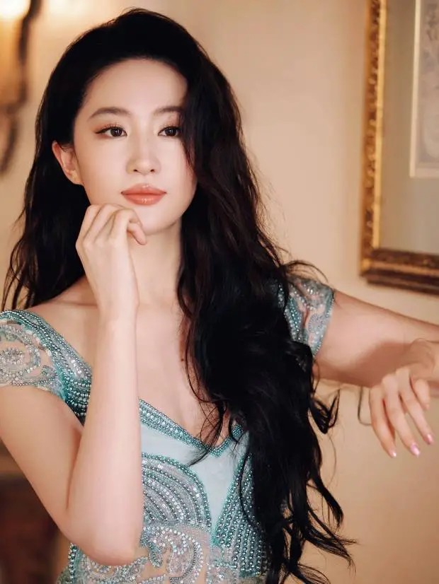 林峯演唱会幕后全记录:与周秀娜火辣共舞背后的家庭温情