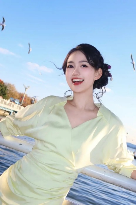 导演王晶称易烊千玺可能是下一个周润发：他不断在挑战高难度角色